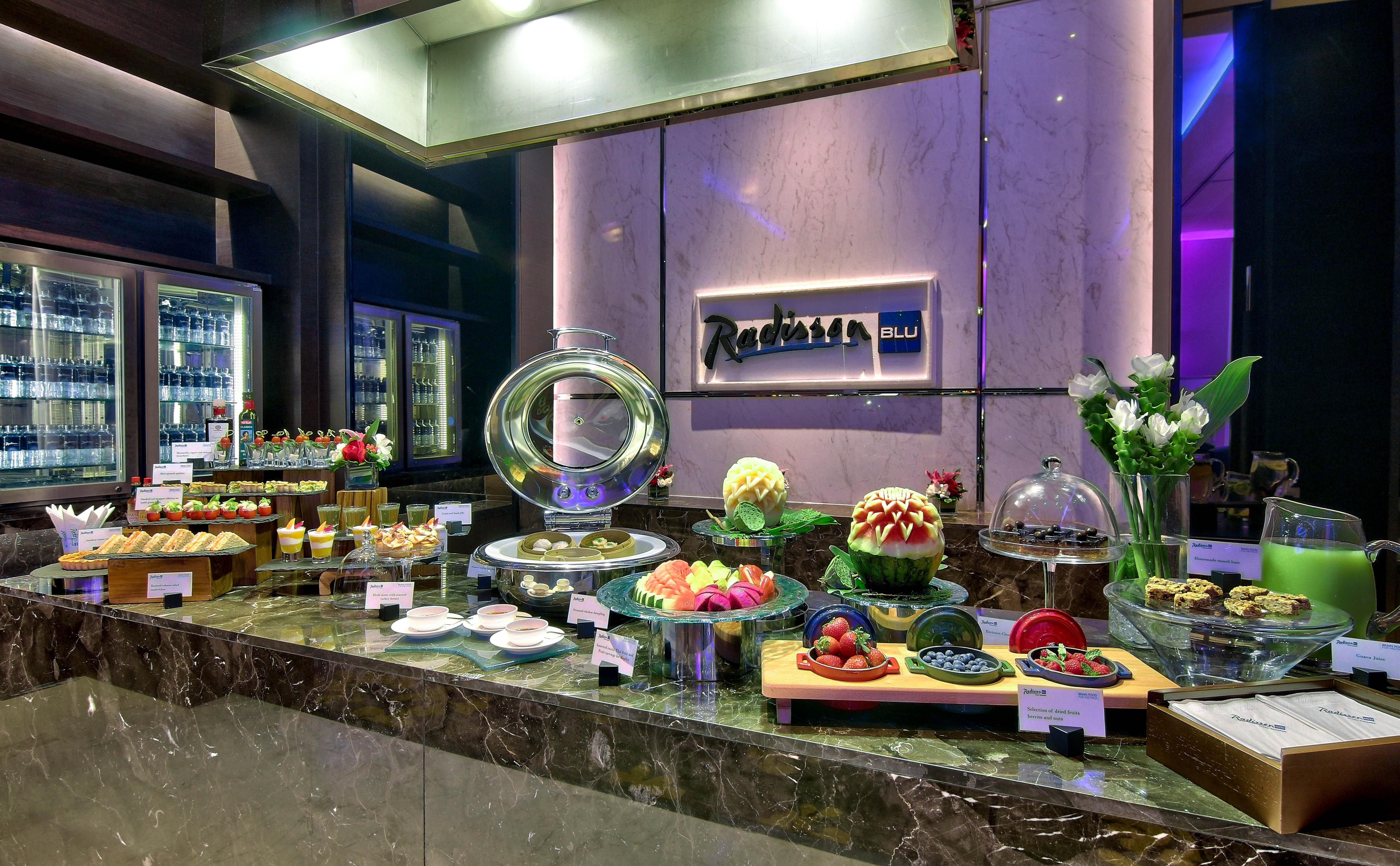 Radisson Blu Plaza מלון