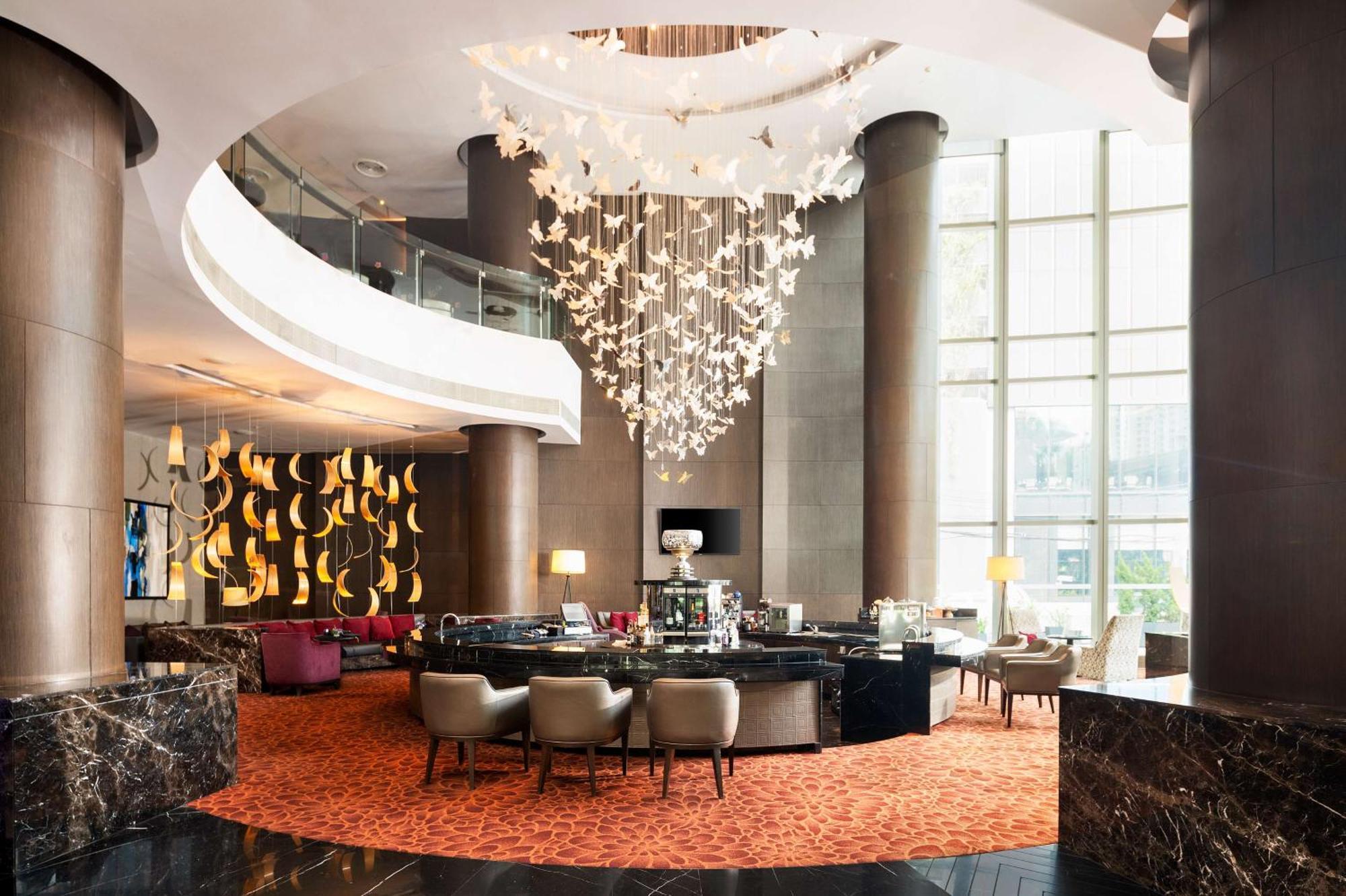 Radisson Blu Plaza 5* בנגקוק
