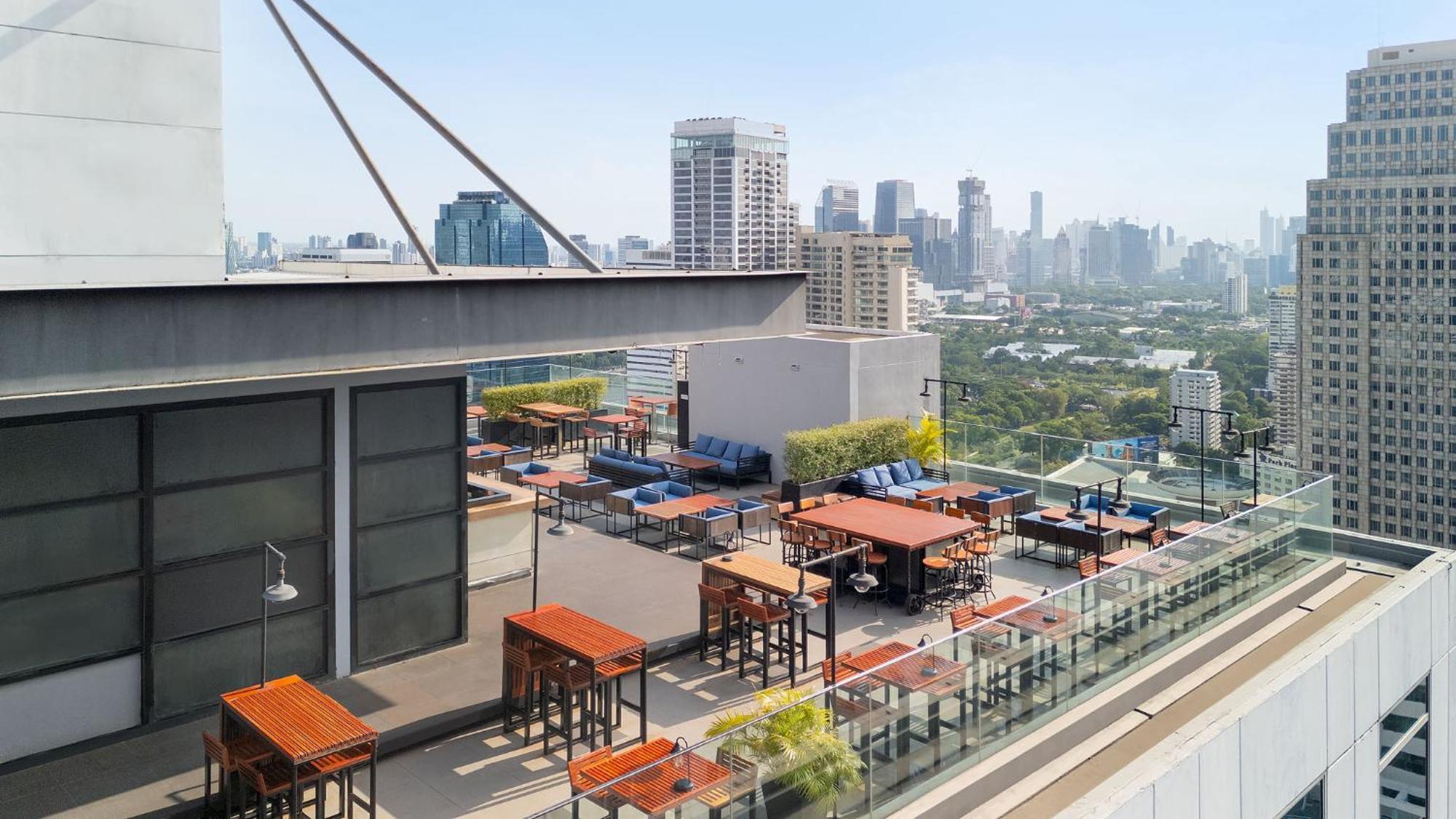 Radisson Blu Plaza מלון בנגקוק