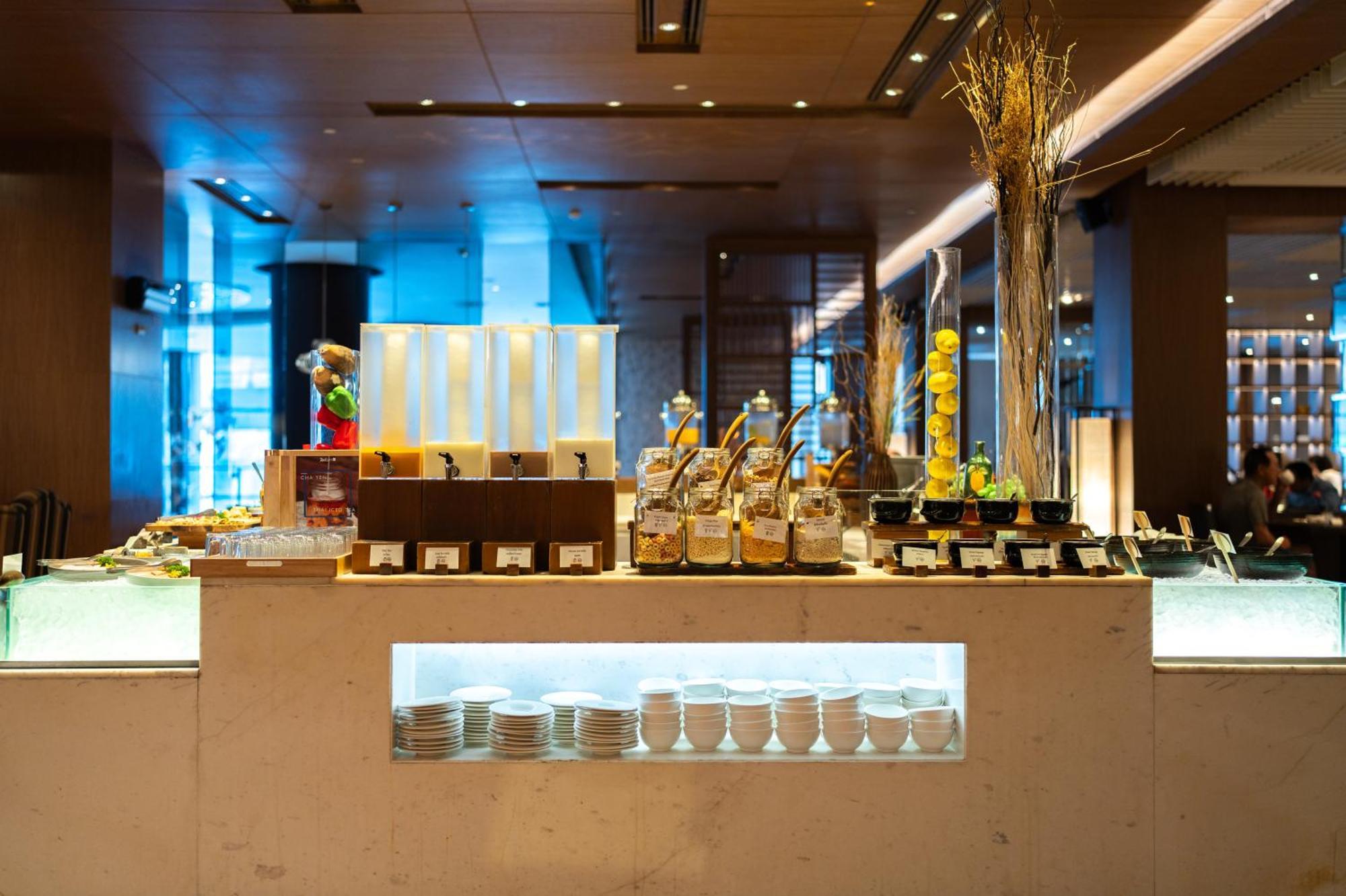 Radisson Blu Plaza 5* בנגקוק
