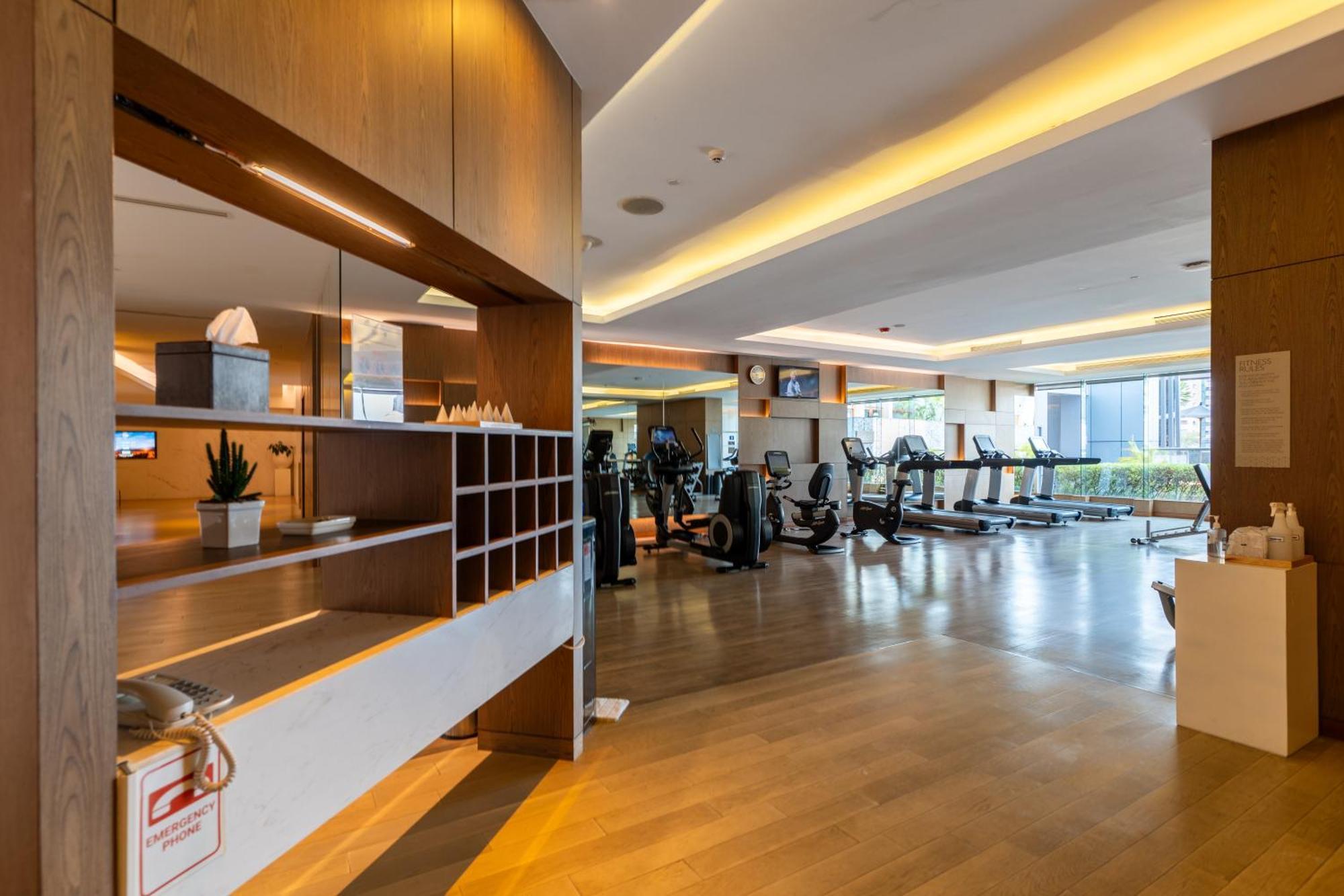 Radisson Blu Plaza מלון